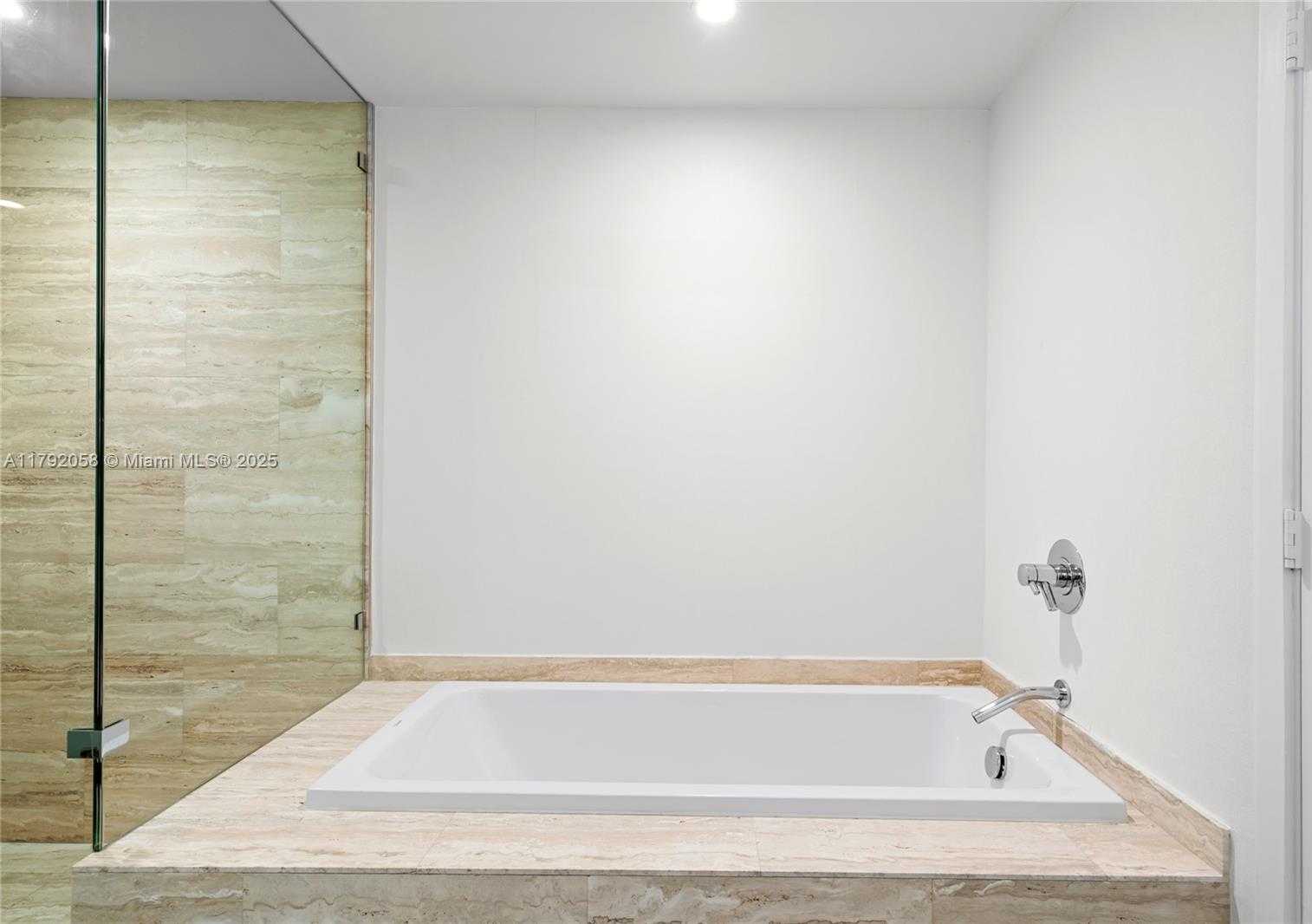 Small Image of 2900 NORTH EAST 7TH AVE #3901, Miami Number 32
