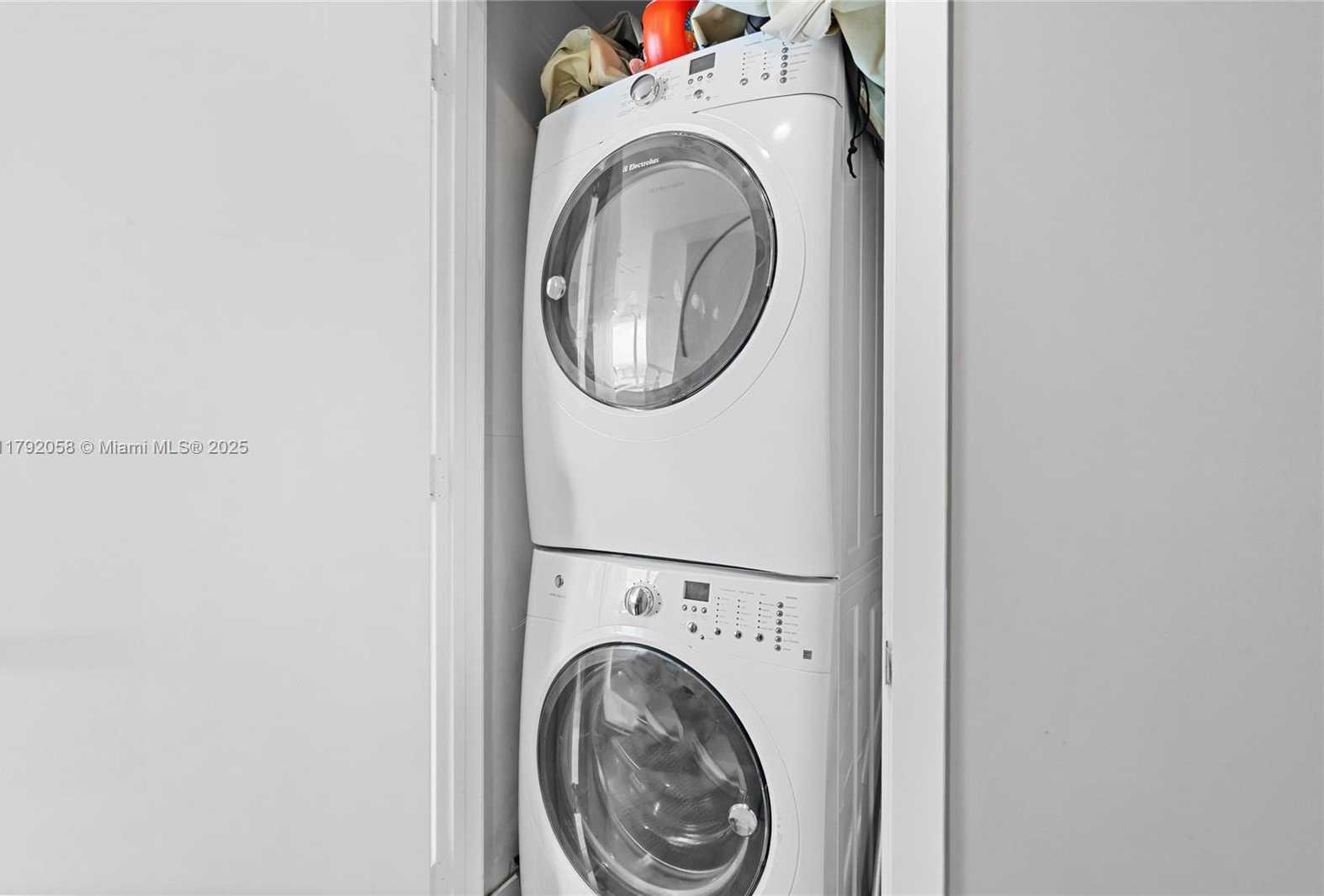 Small Image of 2900 NORTH EAST 7TH AVE #3901, Miami Number 45