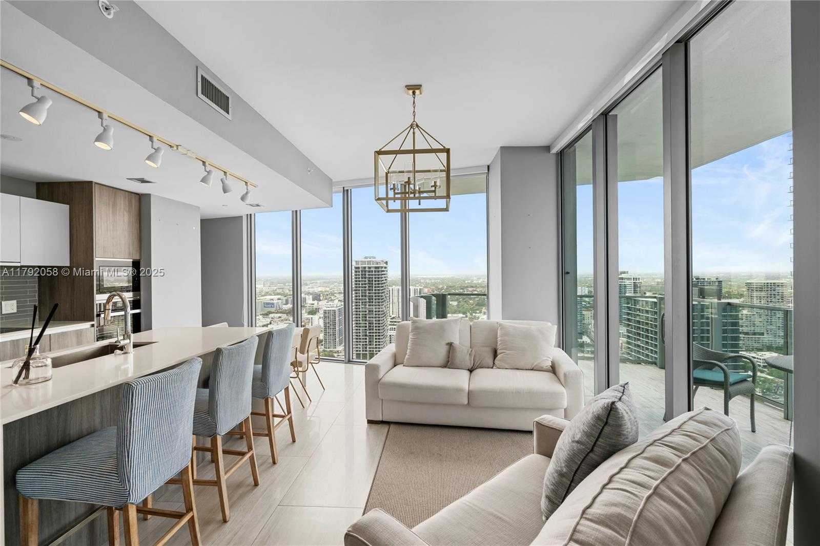 Small Image of 2900 NORTH EAST 7TH AVE #3901, Miami Number 9