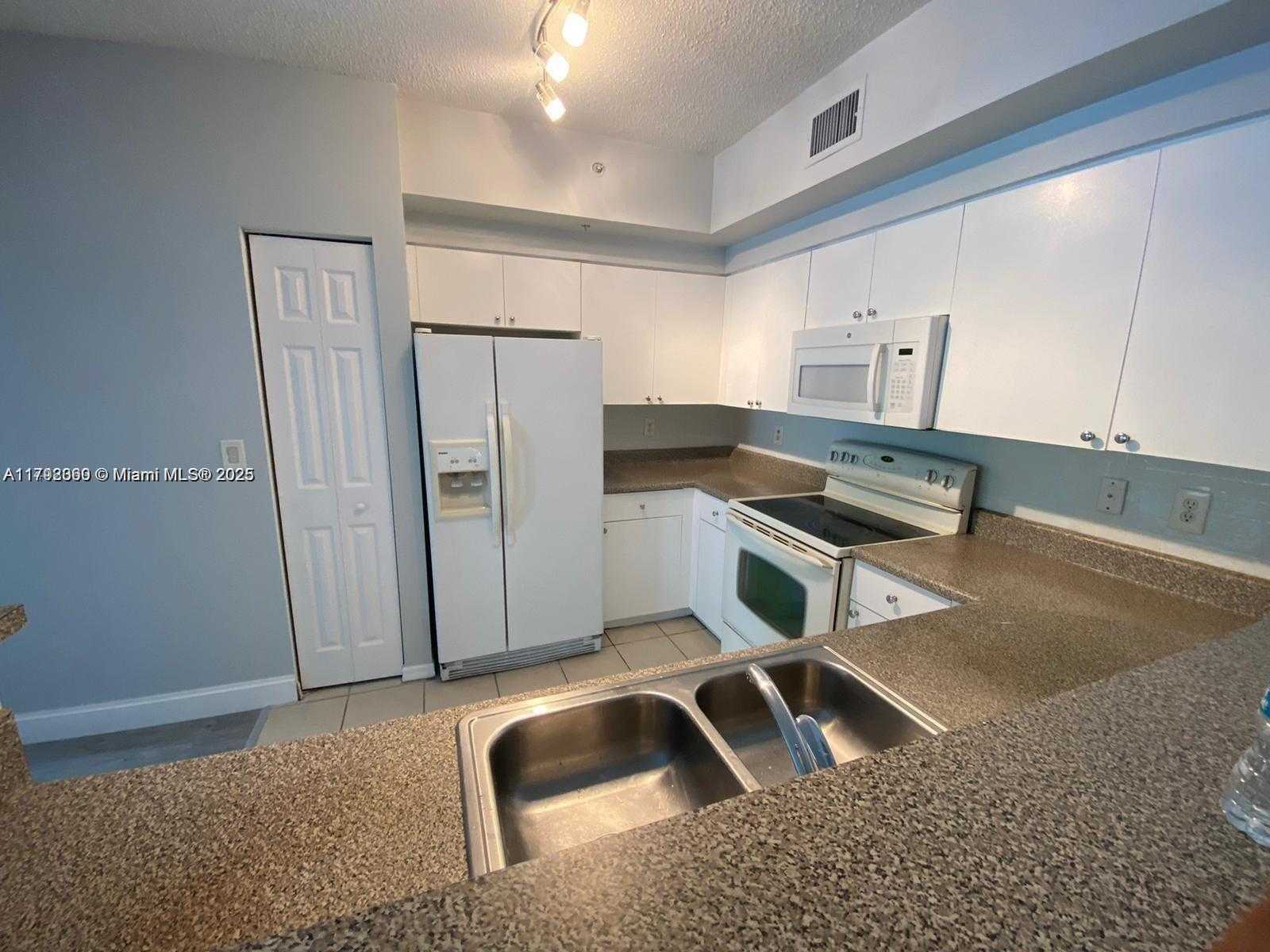 Small Image of 2351 WEST PRESERVE WAY #205, Miramar Number 14
