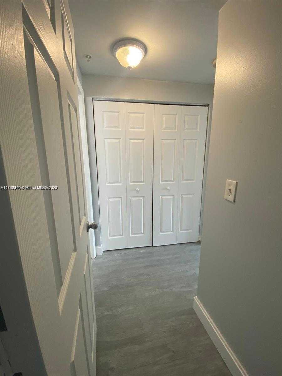 Small Image of 2351 WEST PRESERVE WAY #205, Miramar Number 22