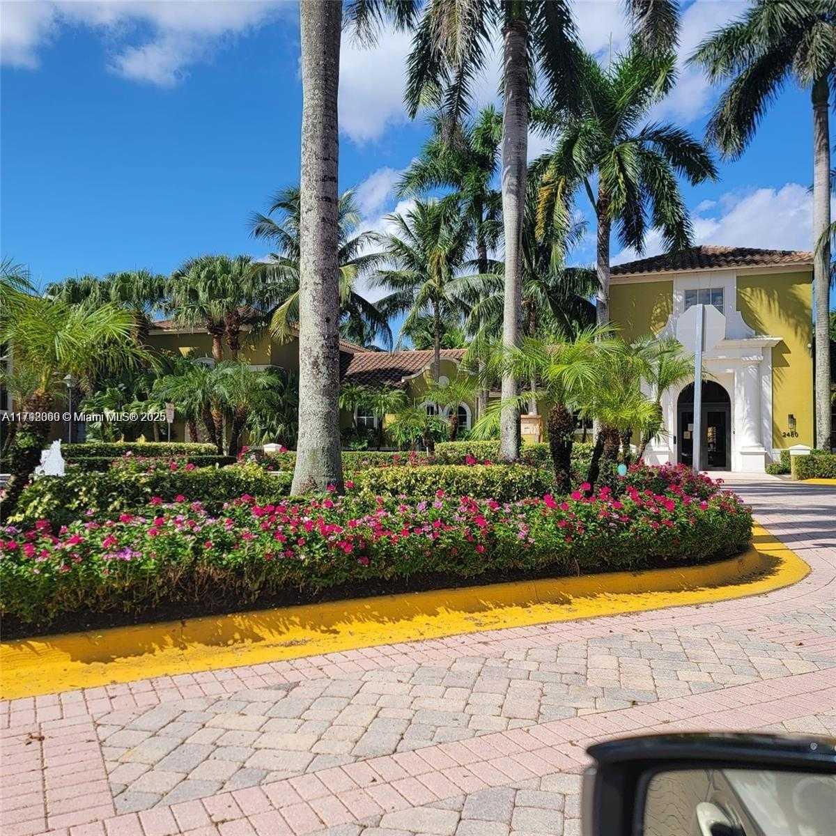 Small Image of 2351 WEST PRESERVE WAY #205, Miramar Number 3