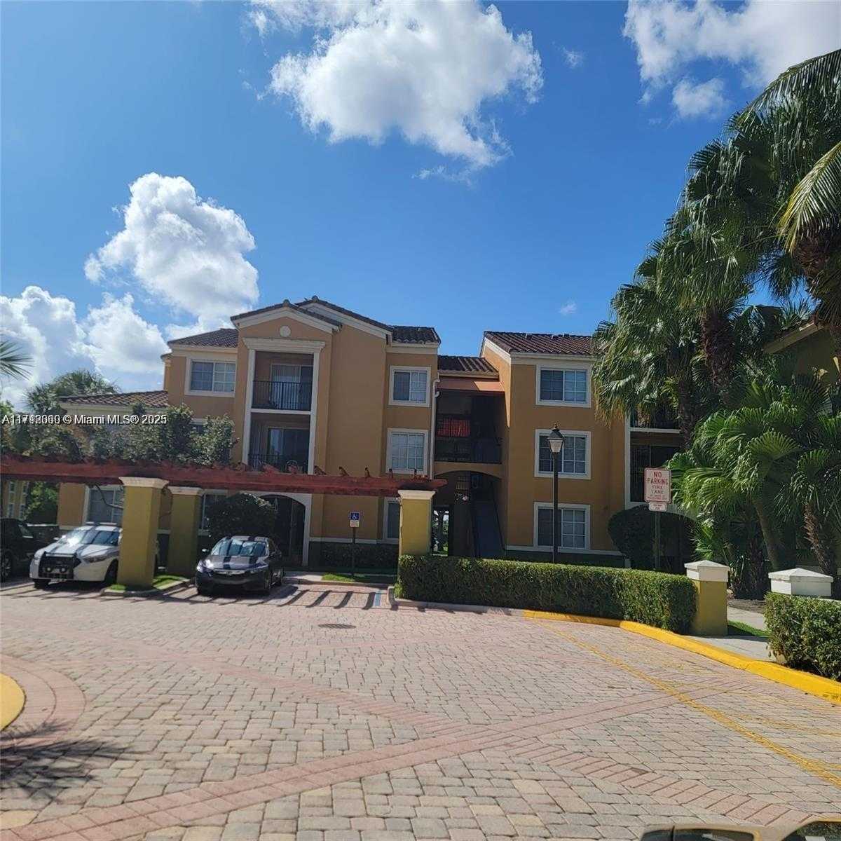 Small Image of 2351 WEST PRESERVE WAY #205, Miramar Number 5