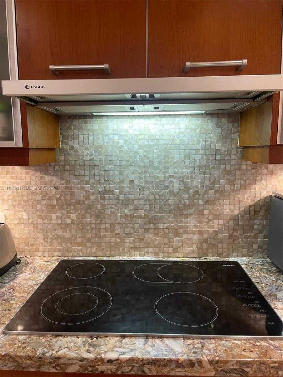 Small Image of 1331 BRICKELL BAY DR #3607, Miami Number 14