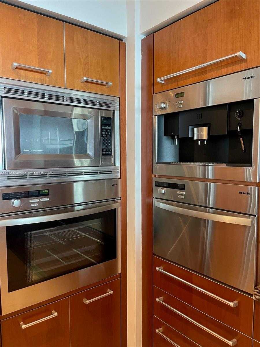 Small Image of 1331 BRICKELL BAY DR #3607, Miami Number 15