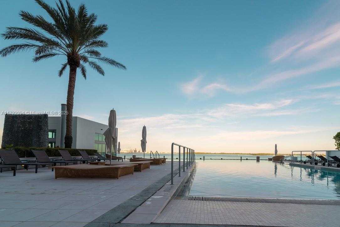 Small Image of 1331 BRICKELL BAY DR #3607, Miami Number 4