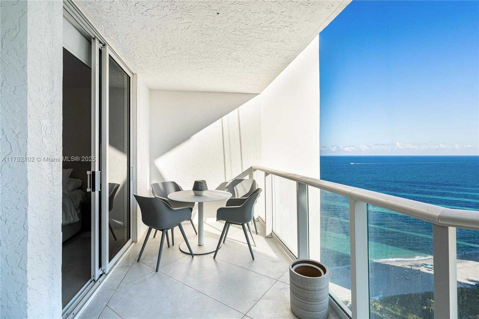 Small Image of 16485 COLLINS AVE #2438, Sunny Isles Beach Number 12