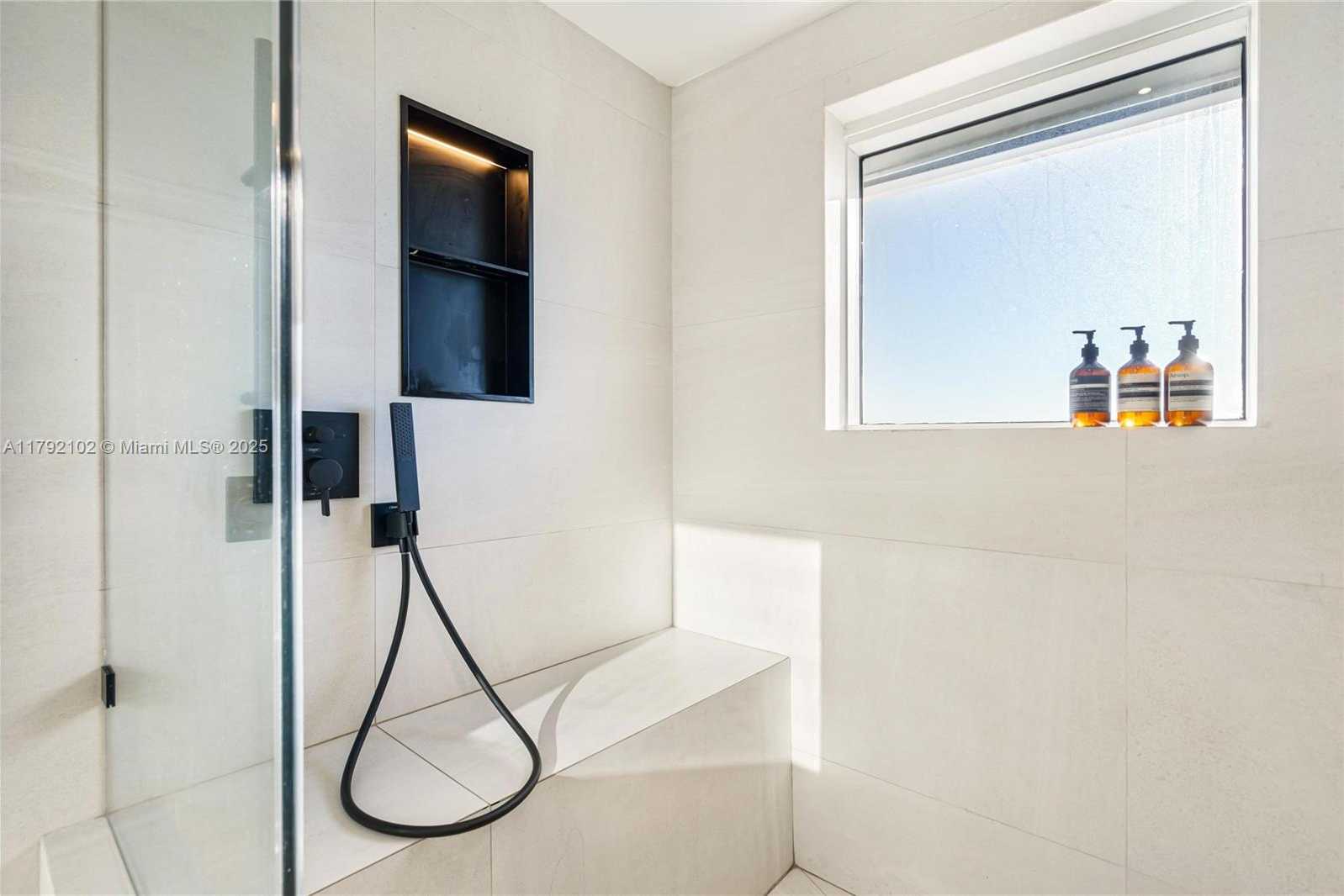 Small Image of 16485 COLLINS AVE #2438, Sunny Isles Beach Number 18