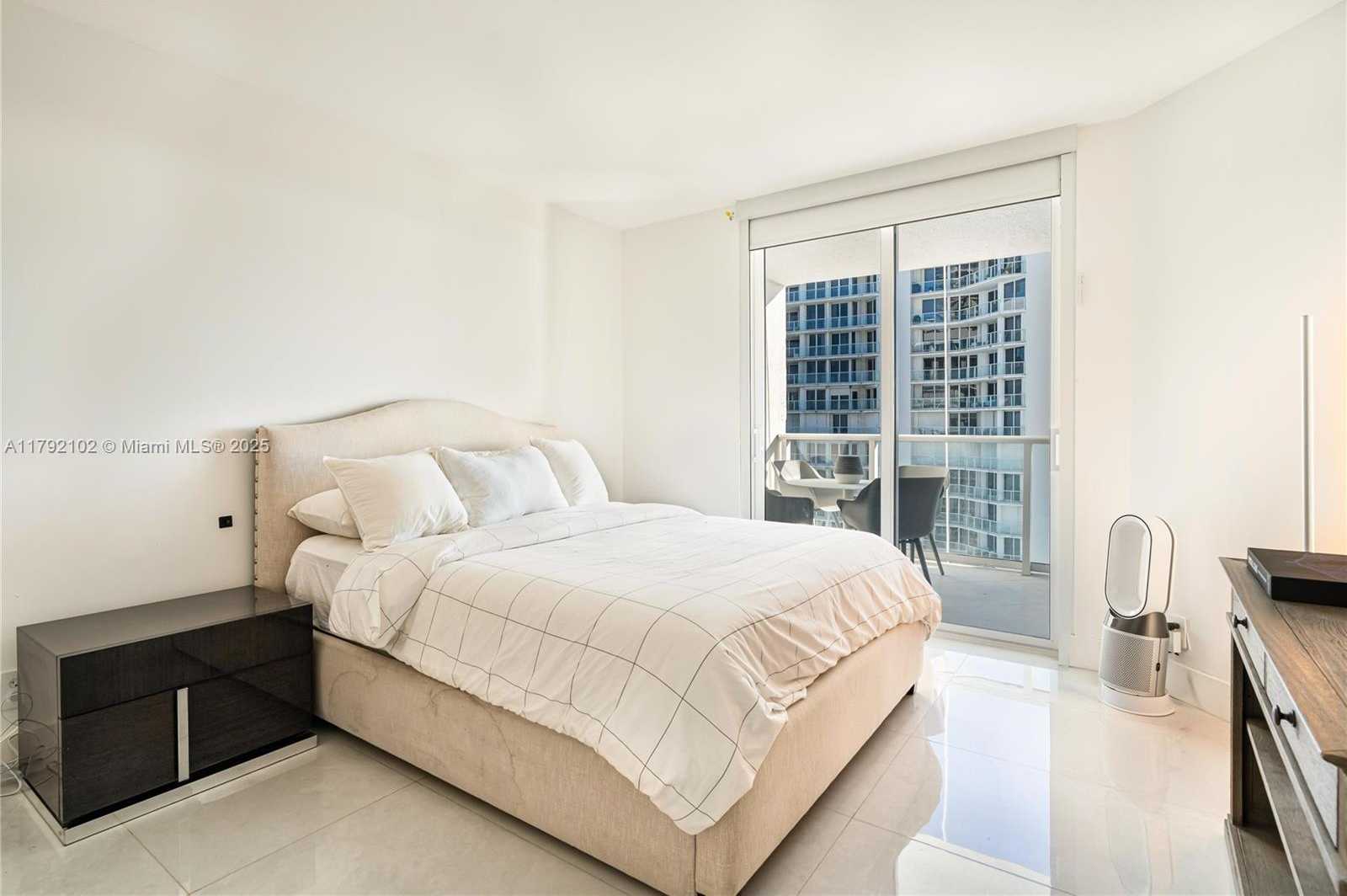 Small Image of 16485 COLLINS AVE #2438, Sunny Isles Beach Number 26