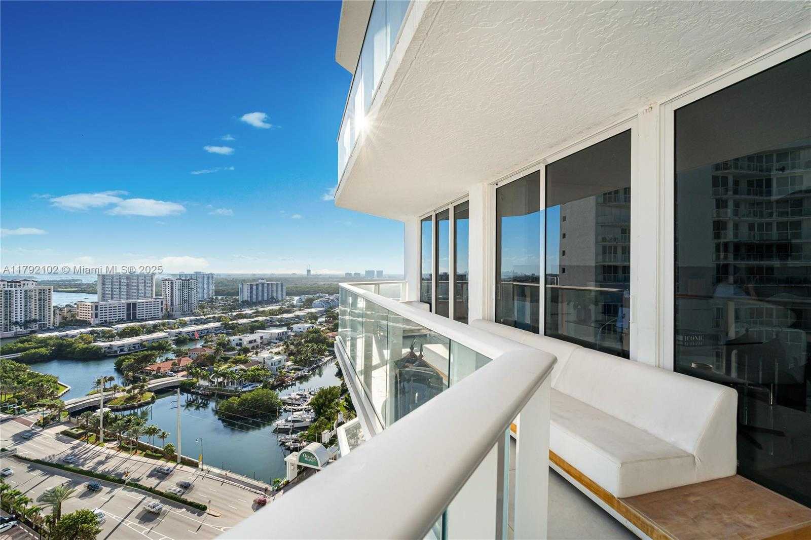 Small Image of 16485 COLLINS AVE #2438, Sunny Isles Beach Number 4