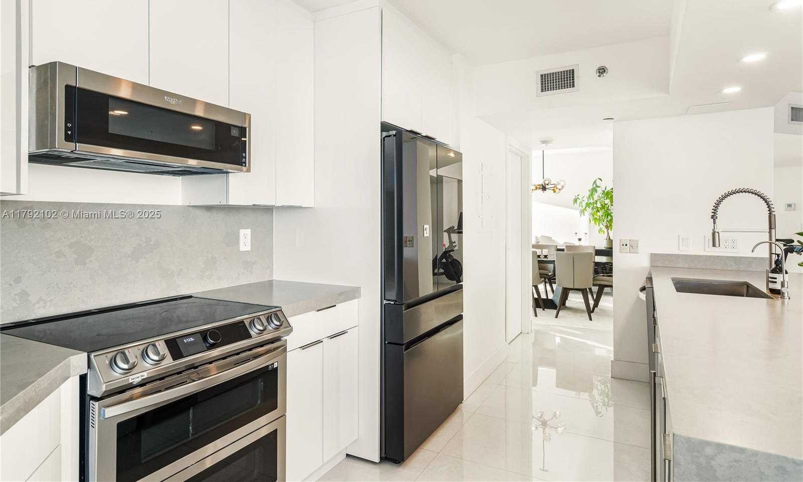 Small Image of 16485 COLLINS AVE #2438, Sunny Isles Beach Number 53