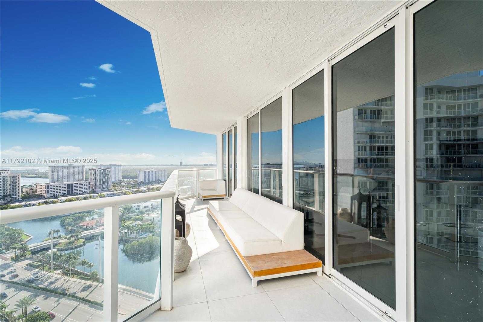 Small Image of 16485 COLLINS AVE #2438, Sunny Isles Beach Number 6