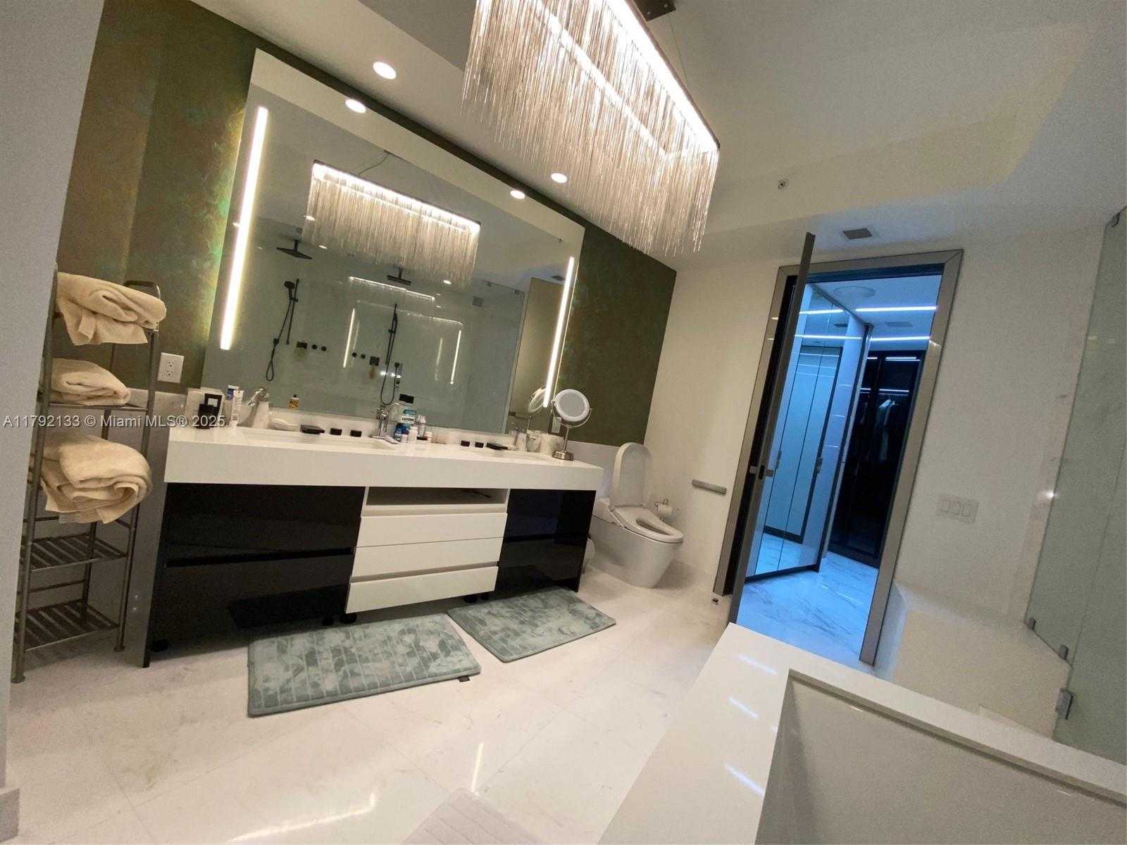 Small Image of 18555 COLLINS AVE #2505, Sunny Isles Beach Number 27