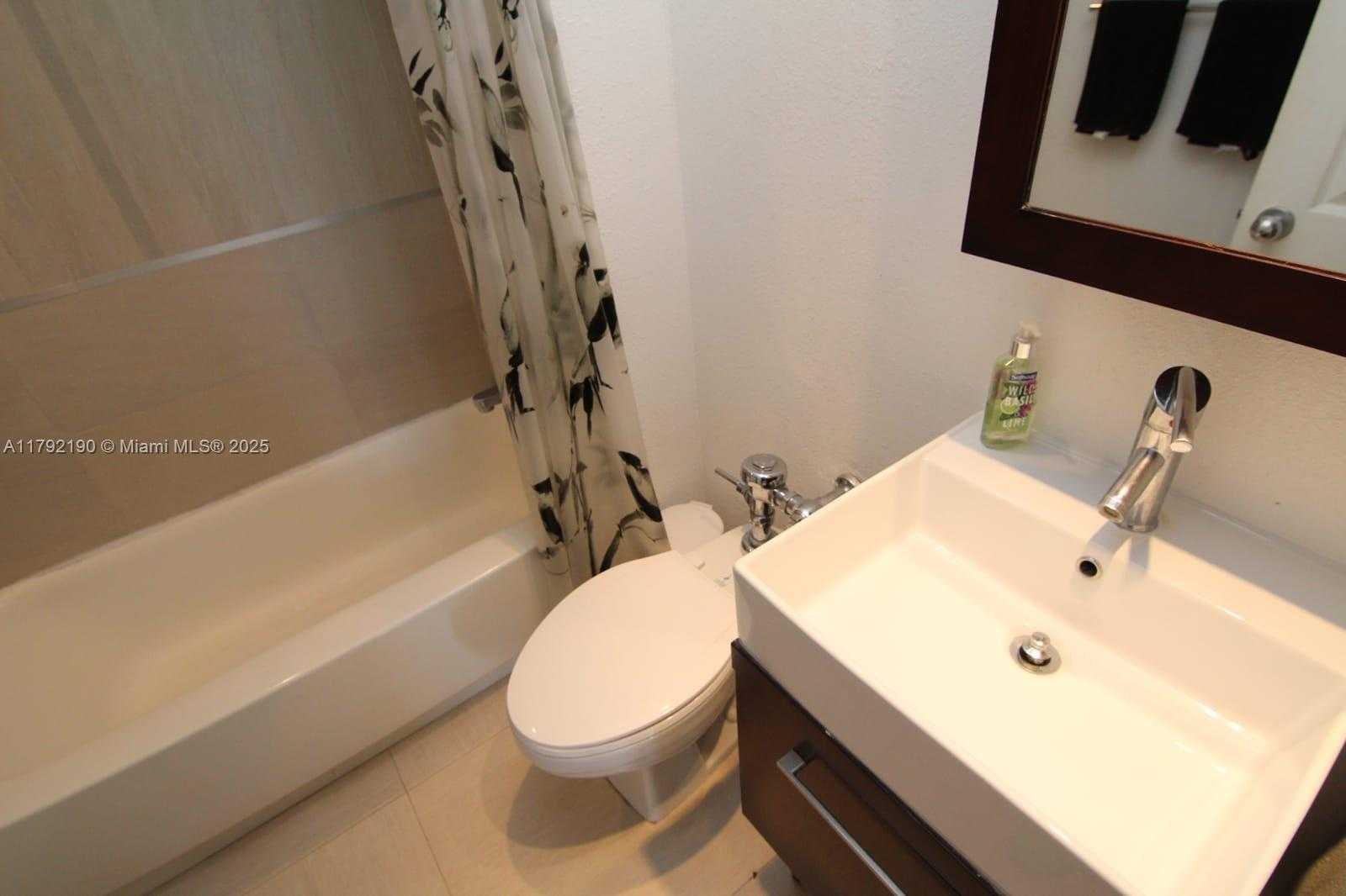 Small Image of 1500 BAY RD #1528S, Miami Beach Number 10