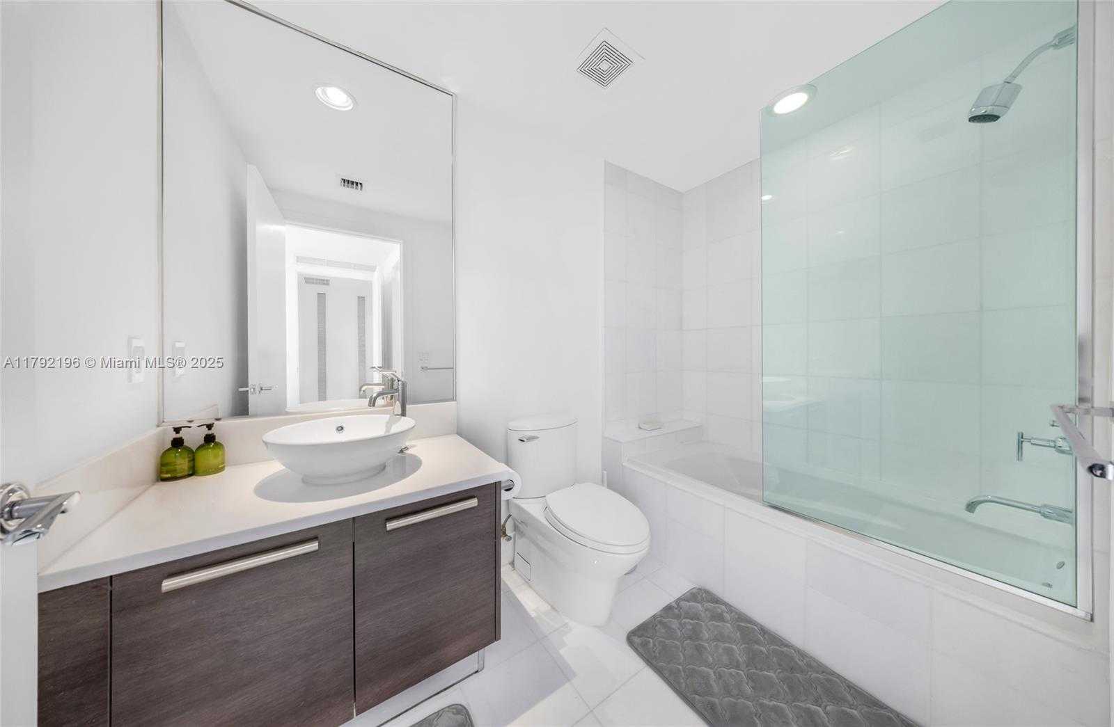 Small Image of 2950 NORTH EAST 188TH ST #547, Aventura Number 40