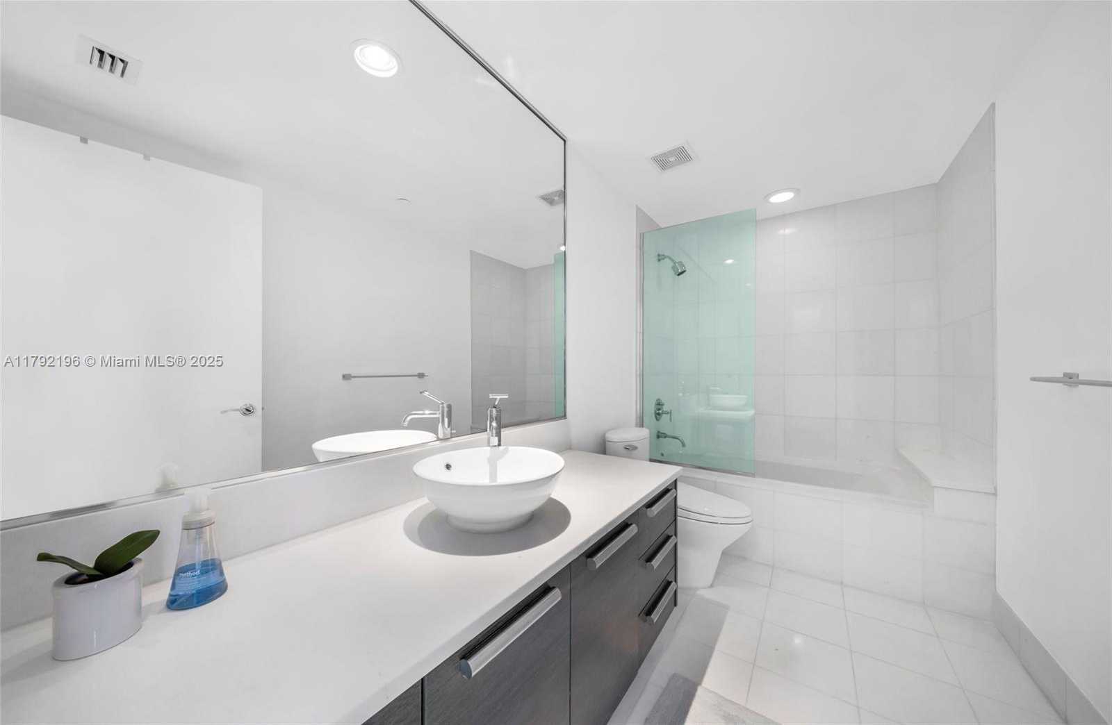 Small Image of 2950 NORTH EAST 188TH ST #547, Aventura Number 46