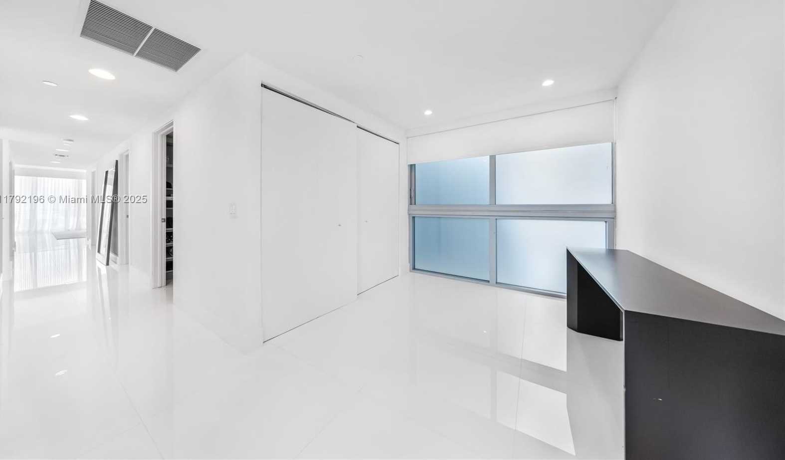 Small Image of 2950 NORTH EAST 188TH ST #547, Aventura Number 63