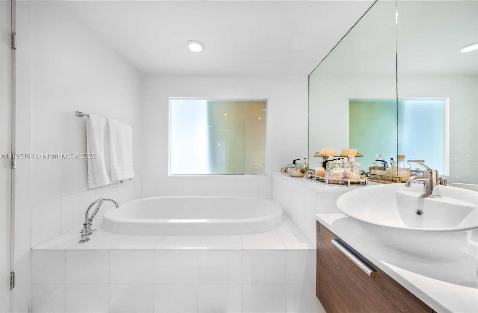 Small Image of 2950 NORTH EAST 188TH ST #547, Aventura Number 67