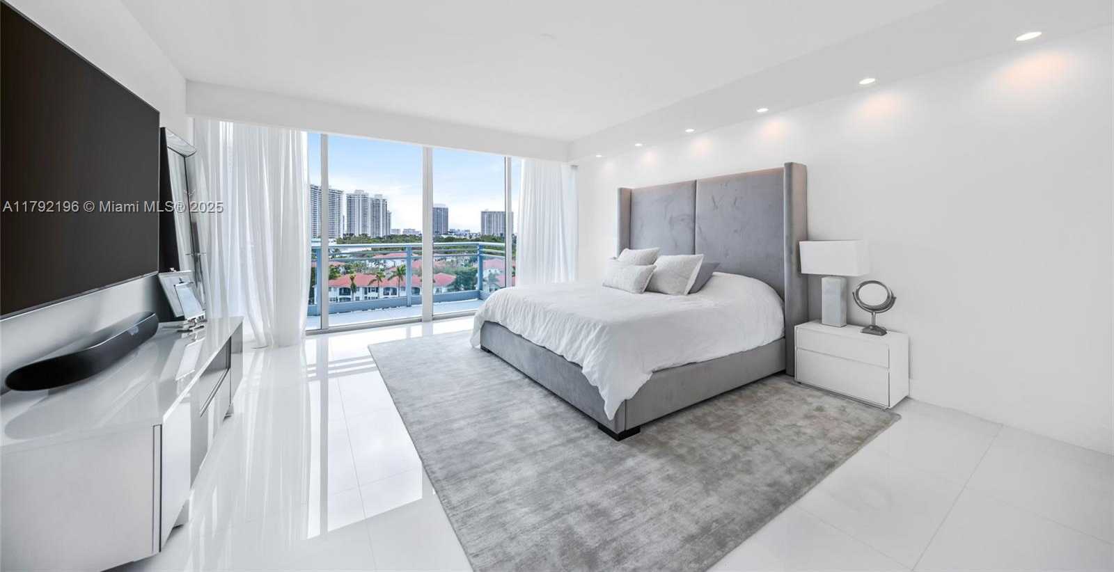 Small Image of 2950 NORTH EAST 188TH ST #547, Aventura Number 68