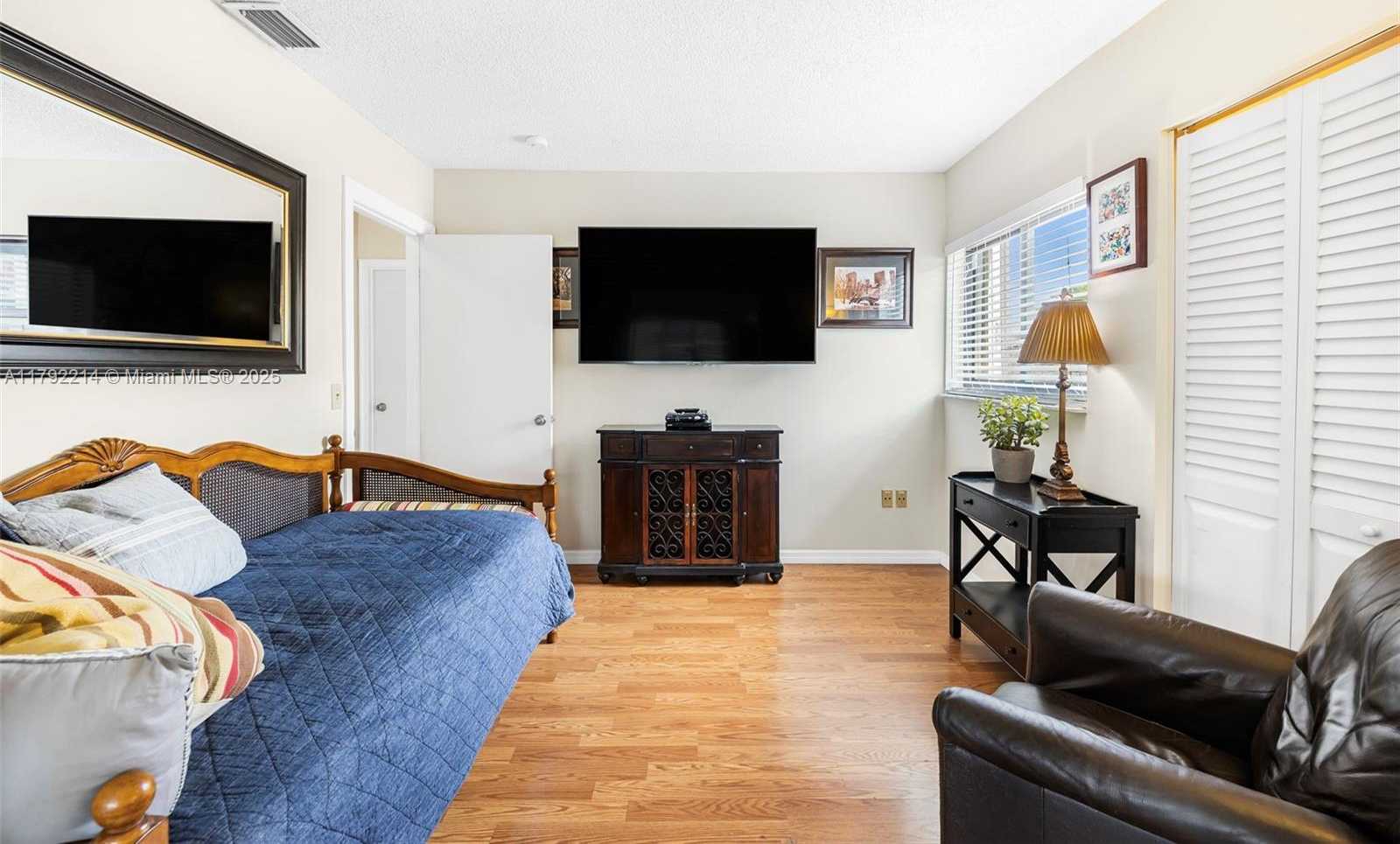 Small Image of 10761 SOUTH WEST 113TH PL #102D, Miami Number 21