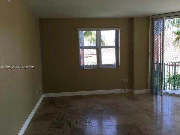 Small Image of 19900 E Country Club Dr, Aventura, FL 33180, USA Number 15