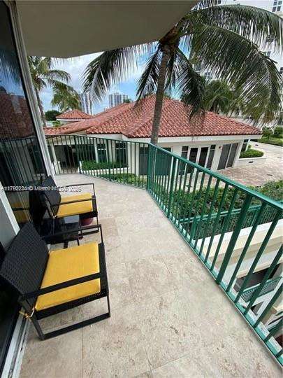Small Image of 19900 E Country Club Dr, Aventura, FL 33180, USA Number 26