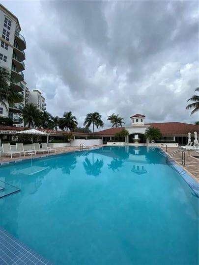 Small Image of 19900 E Country Club Dr, Aventura, FL 33180, USA Number 34