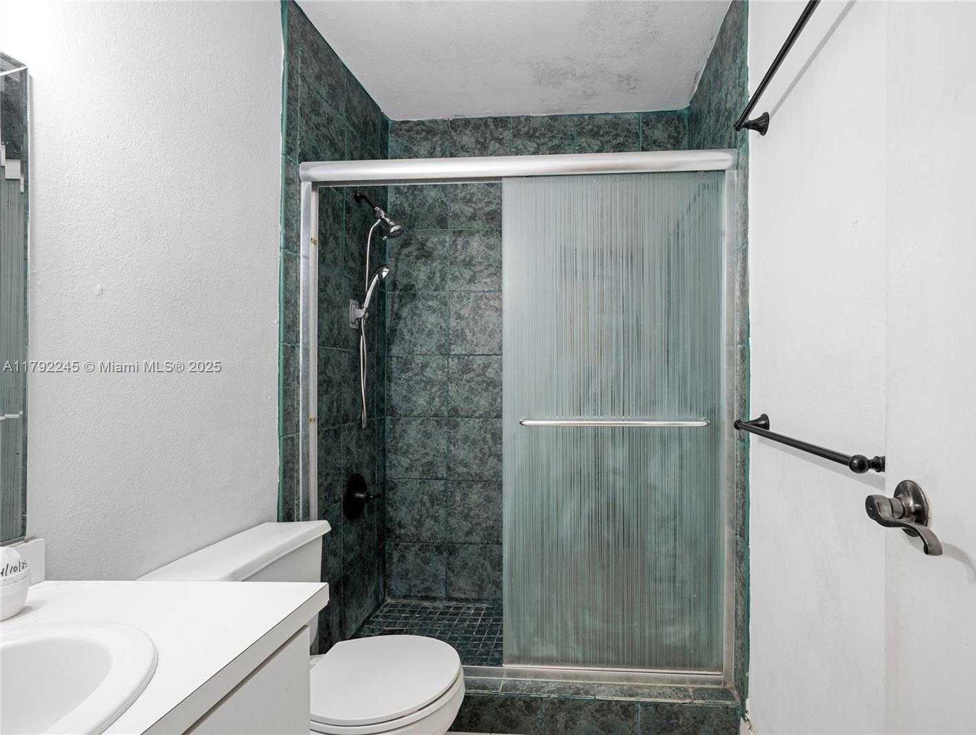 Small Image of 17911 NORTH WEST 68TH AVE #P208, Hialeah Number 23