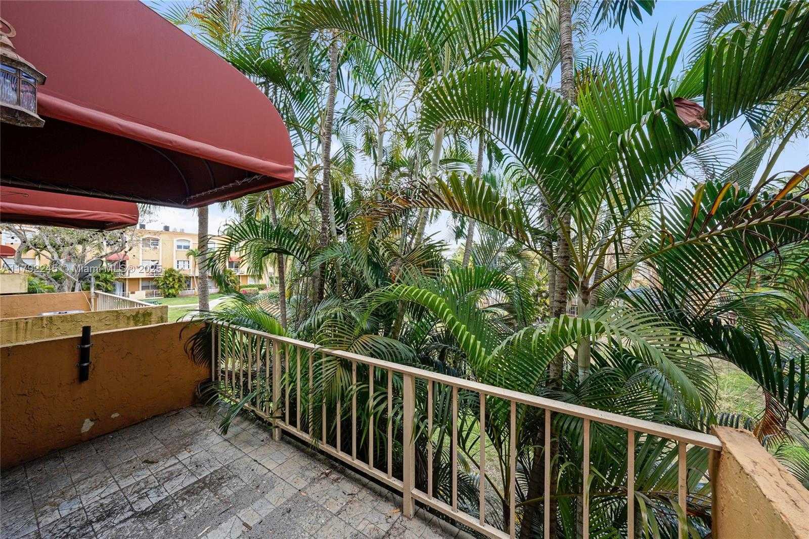 Small Image of 17911 NORTH WEST 68TH AVE #P208, Hialeah Number 25