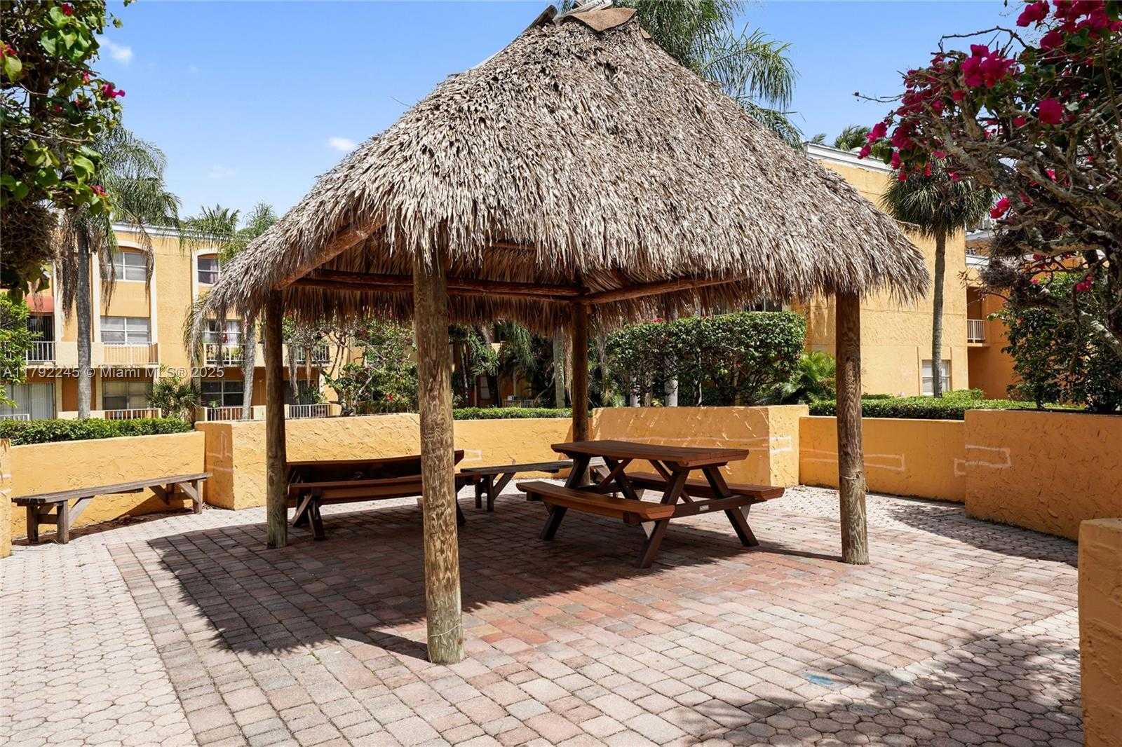 Small Image of 17911 NORTH WEST 68TH AVE #P208, Hialeah Number 35