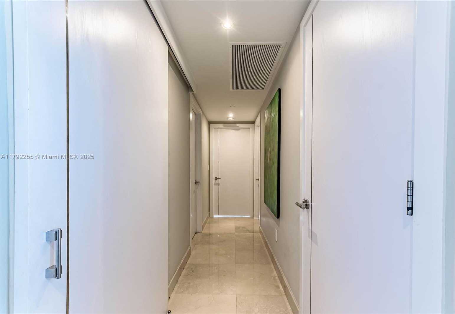 Small Image of 495 BRICKELL AVE #2801, Miami Number 14