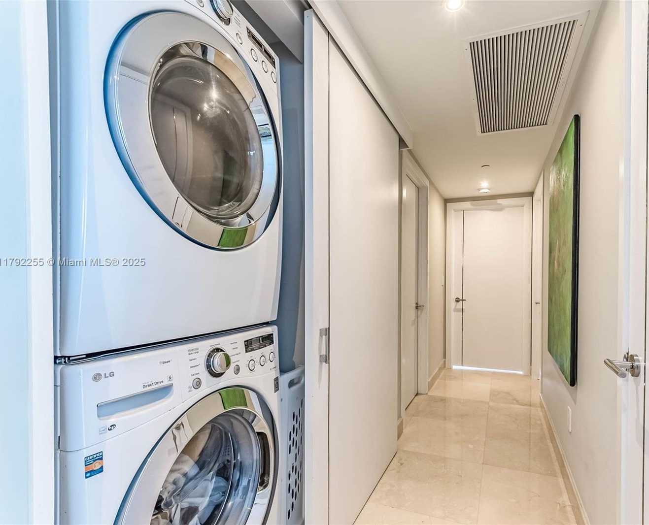 Small Image of 495 BRICKELL AVE #2801, Miami Number 20