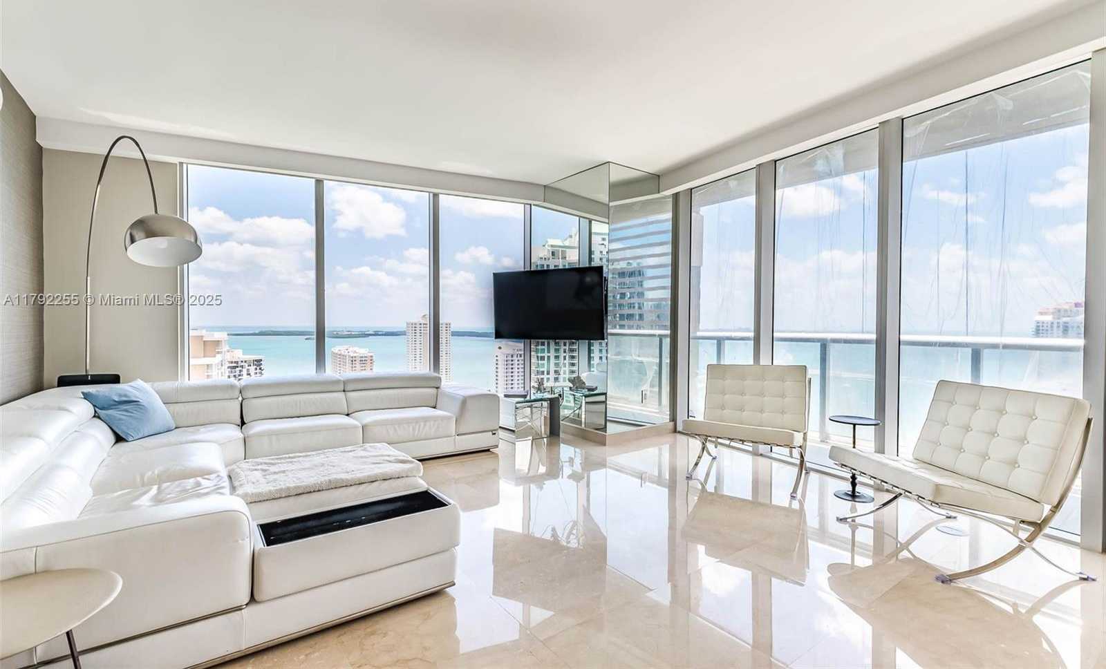 Small Image of 495 BRICKELL AVE #2801, Miami Number 7