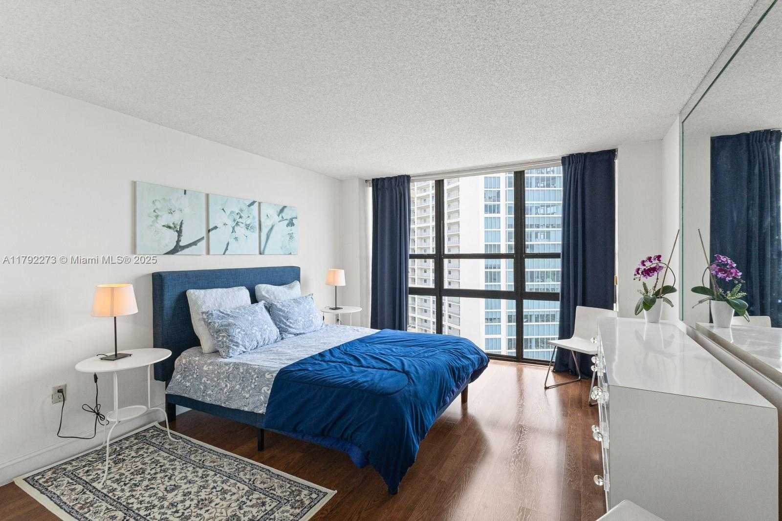 Small Image of 600 NORTH EAST 36TH ST #1810, Miami Number 18