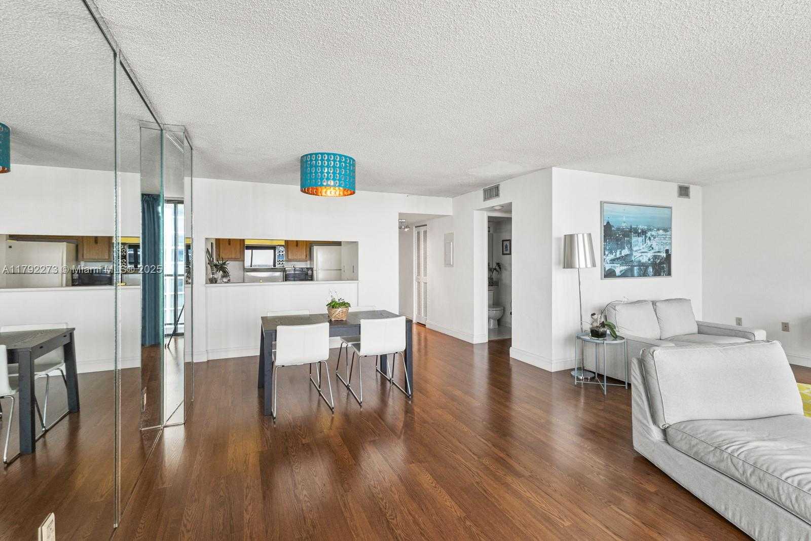 Small Image of 600 NORTH EAST 36TH ST #1810, Miami Number 3