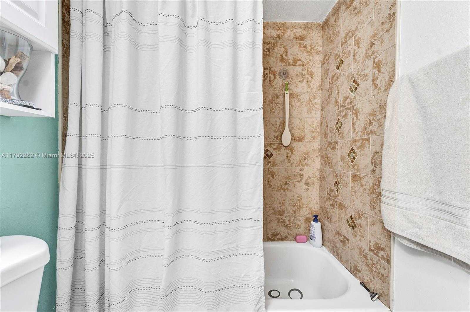 Small Image of 4845 NORTH WEST 7TH ST #309-5, Miami Number 12