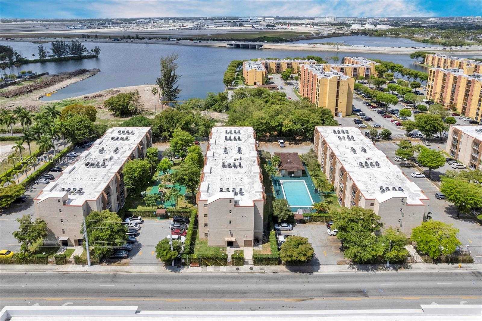 Small Image of 4845 NORTH WEST 7TH ST #309-5, Miami Number 26