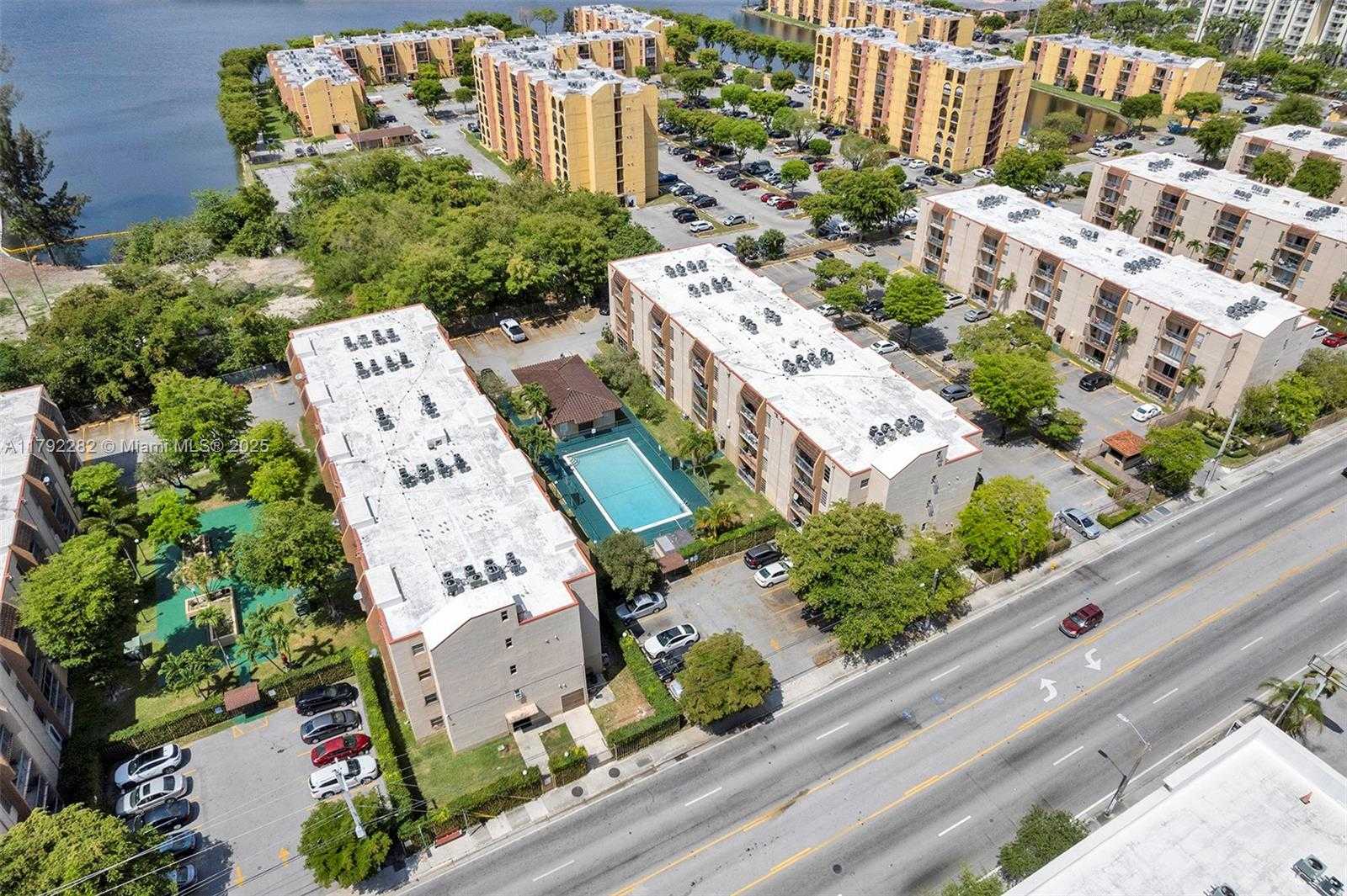 Small Image of 4845 NORTH WEST 7TH ST #309-5, Miami Number 27