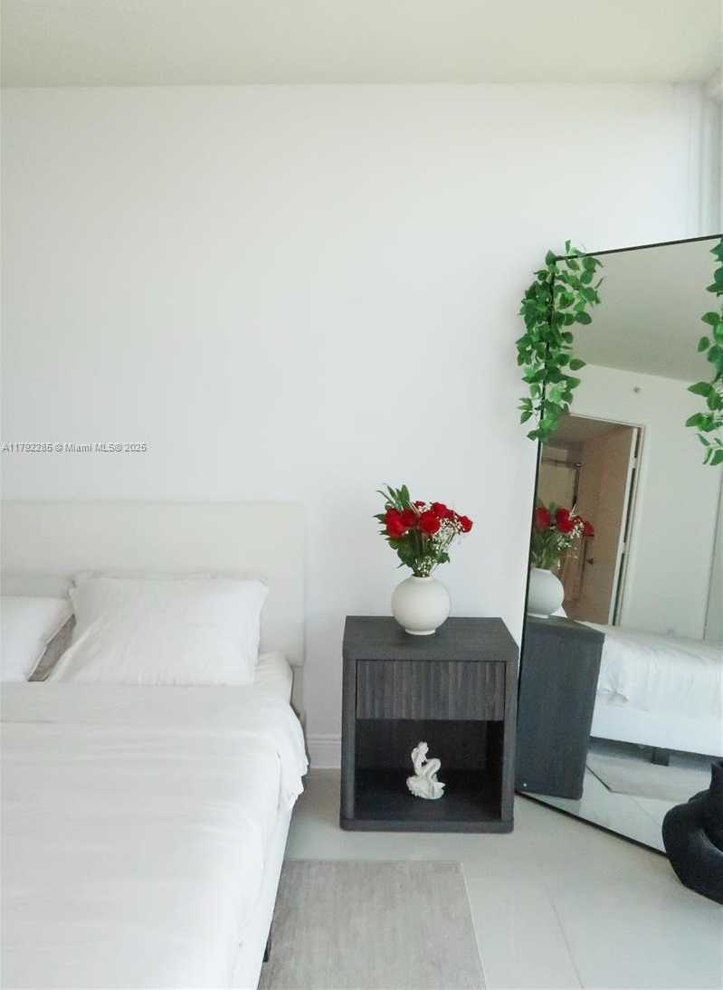 Small Image of 1861 NW S River Dr, Miami, FL 33125, USA Number 22