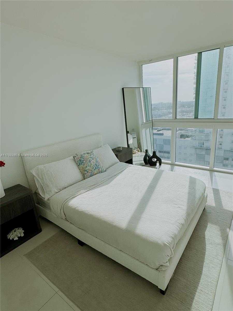 Small Image of 1861 NW S River Dr, Miami, FL 33125, USA Number 24