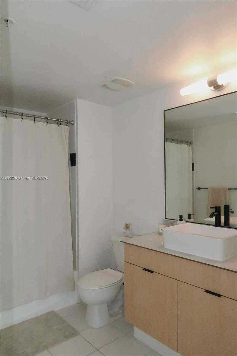 Small Image of 1861 NW S River Dr, Miami, FL 33125, USA Number 31