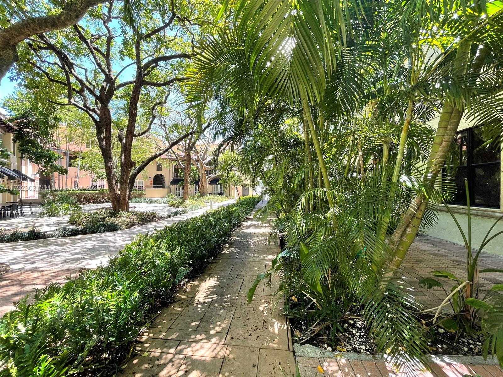 Small Image of 888 SOUTH DOUGLAS RD #119, Coral Gables Number 26
