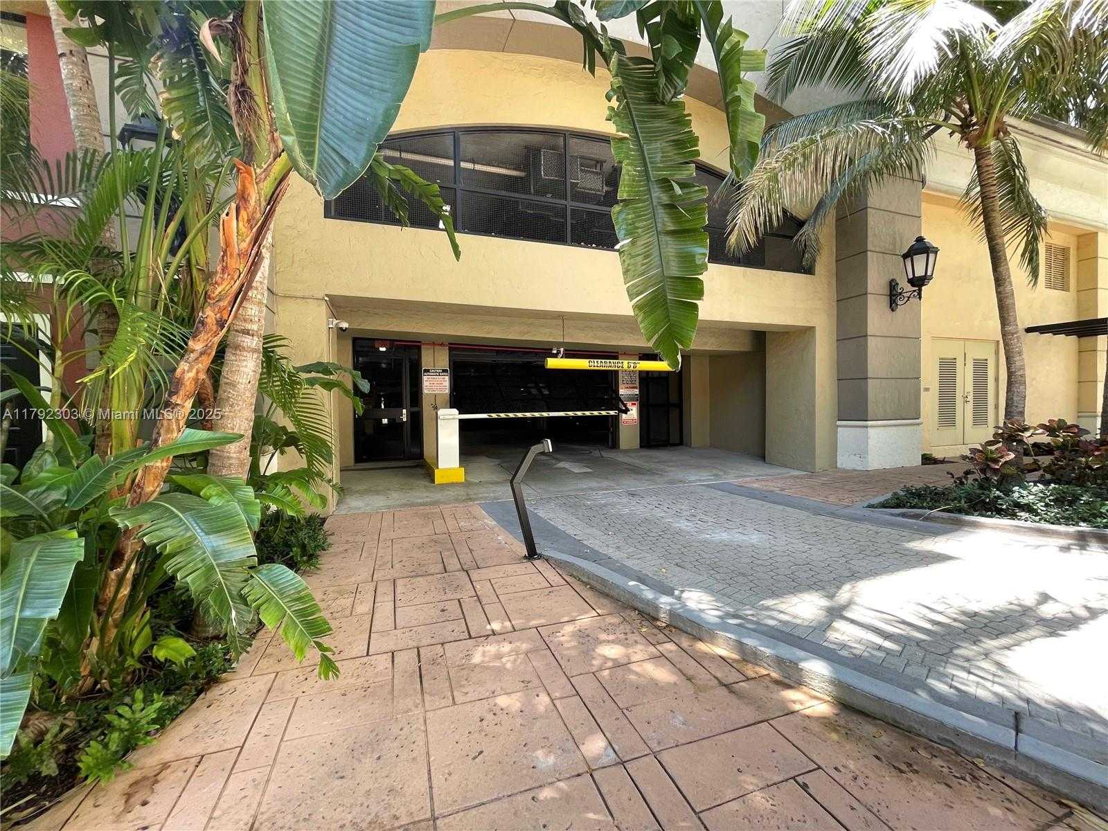 Small Image of 888 SOUTH DOUGLAS RD #119, Coral Gables Number 27