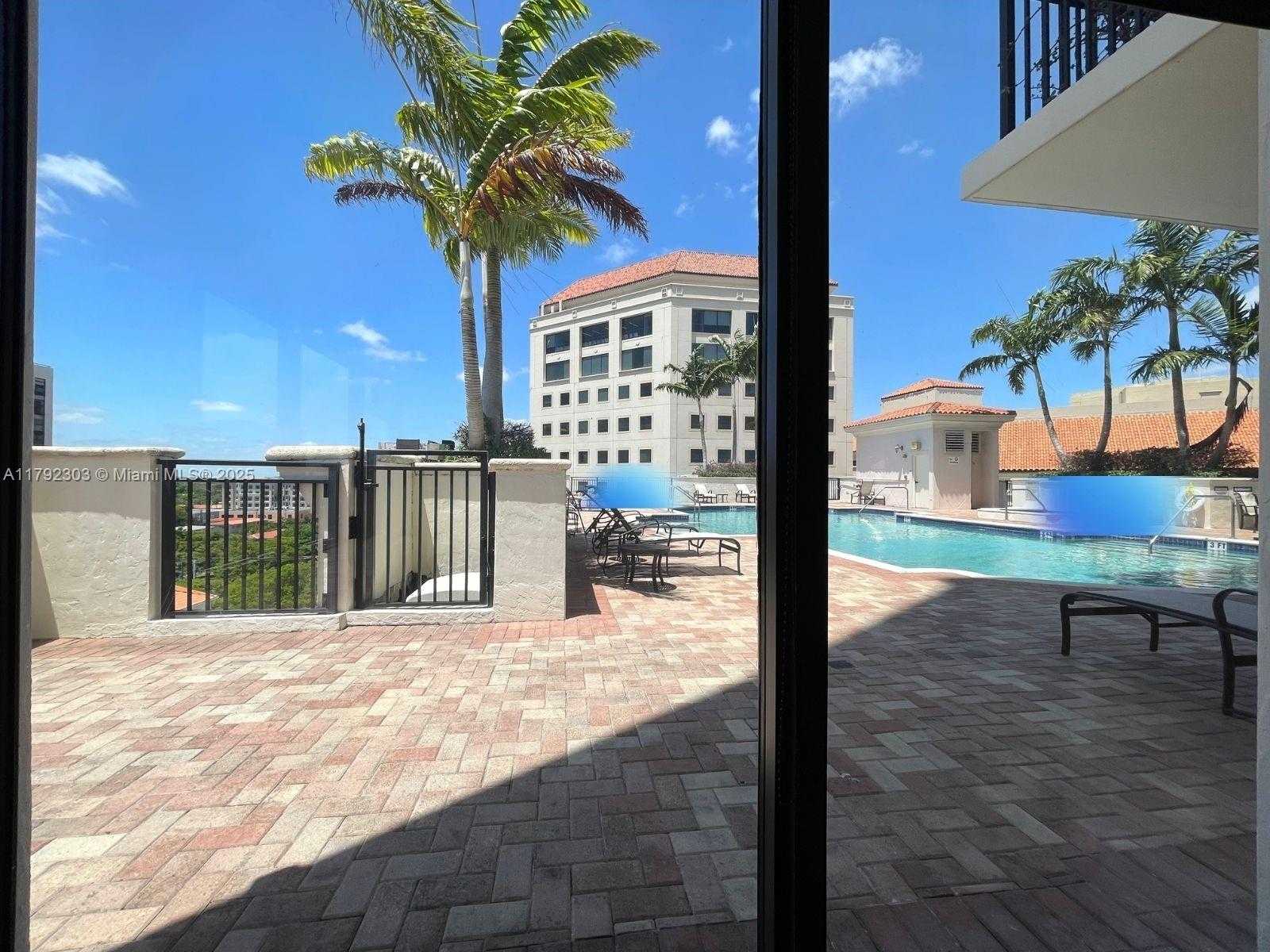 Small Image of 888 SOUTH DOUGLAS RD #119, Coral Gables Number 31
