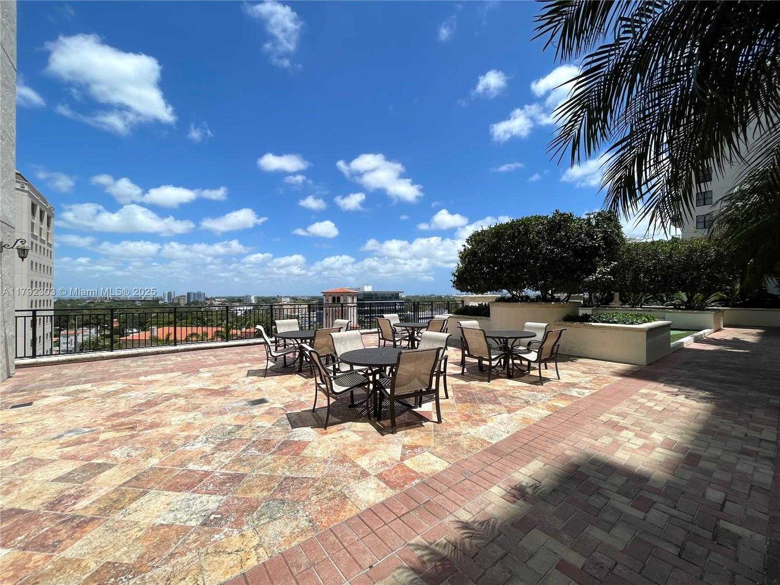 Small Image of 888 SOUTH DOUGLAS RD #119, Coral Gables Number 35