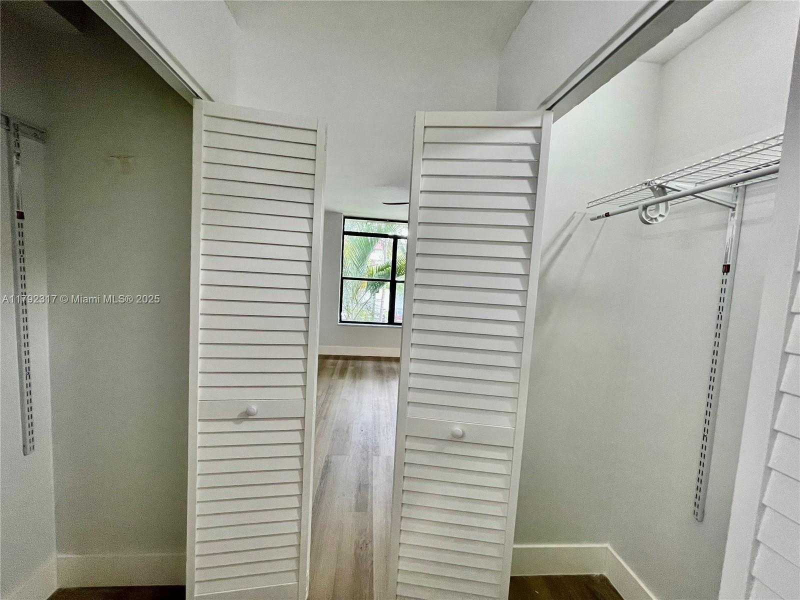 Small Image of 3680 INVERRARY DR #2B, Lauderhill Number 6