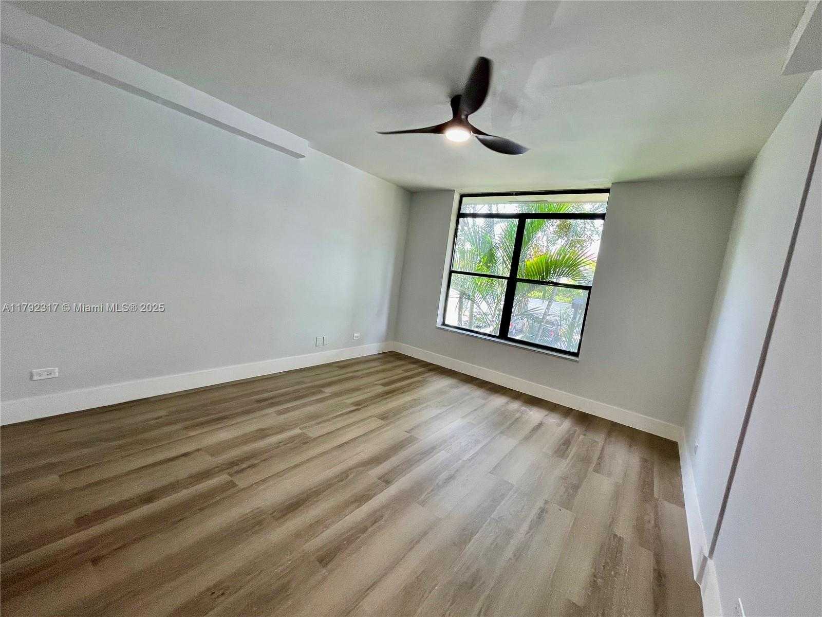Small Image of 3680 INVERRARY DR #2B, Lauderhill Number 7