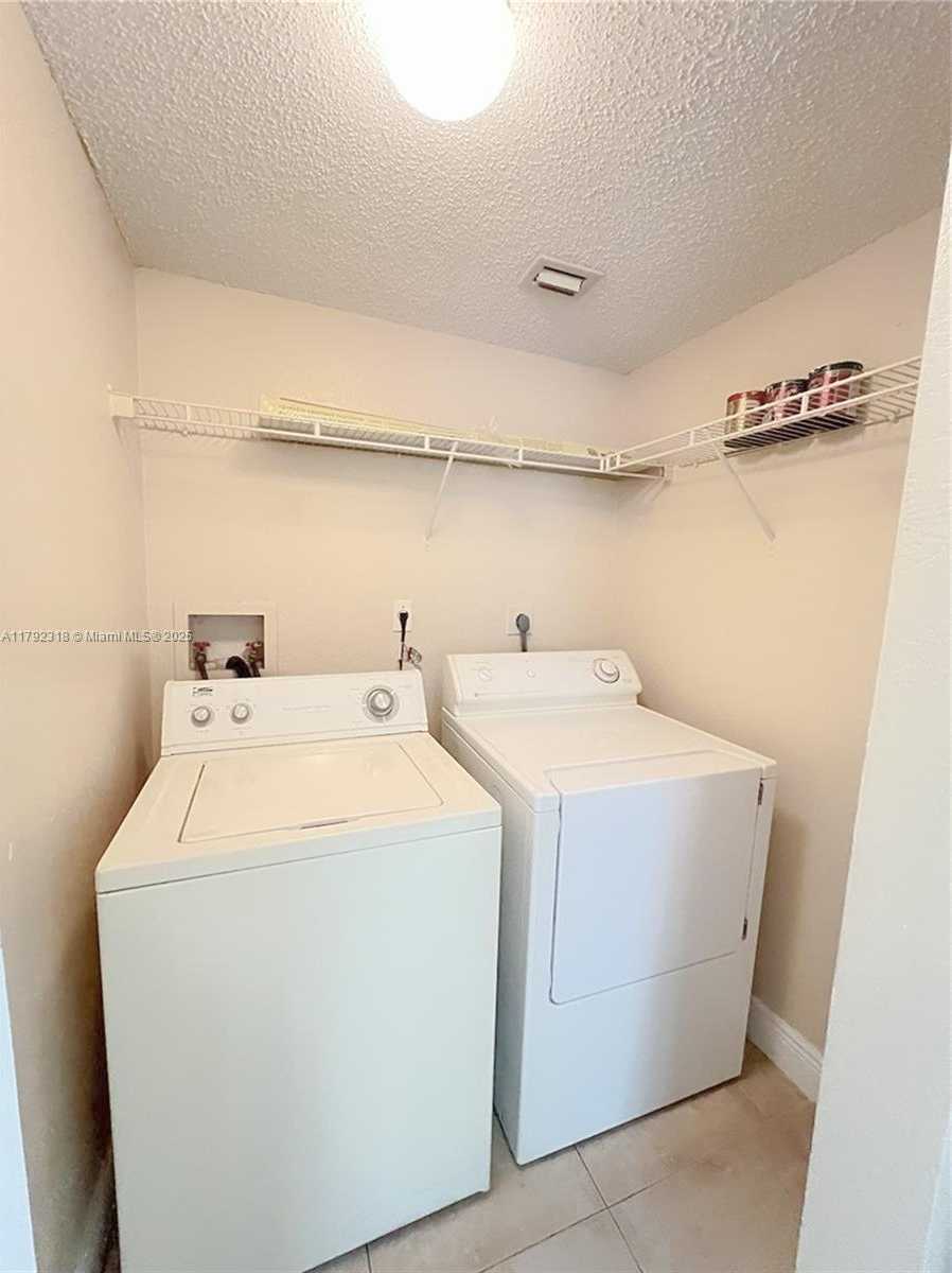Small Image of 1513 LAKE CRYSTAL DR #B, West Palm Beach Number 15