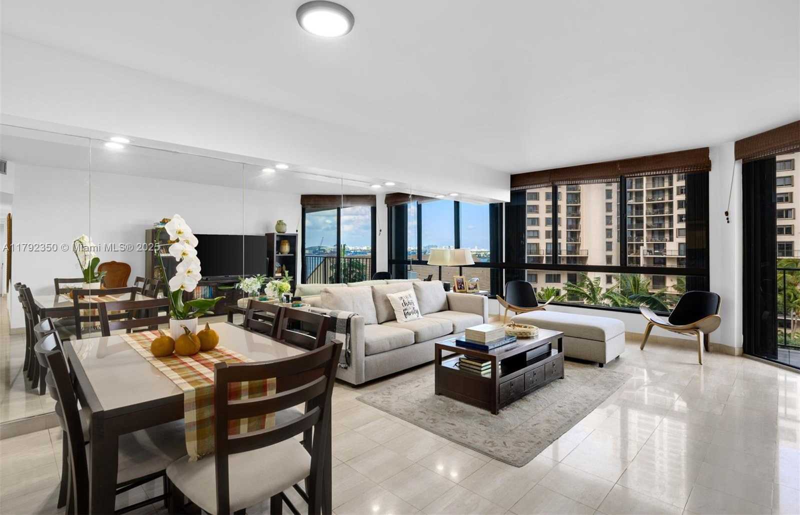 Small Image of 520 BRICKELL KEY DR #A704, Miami Number 2