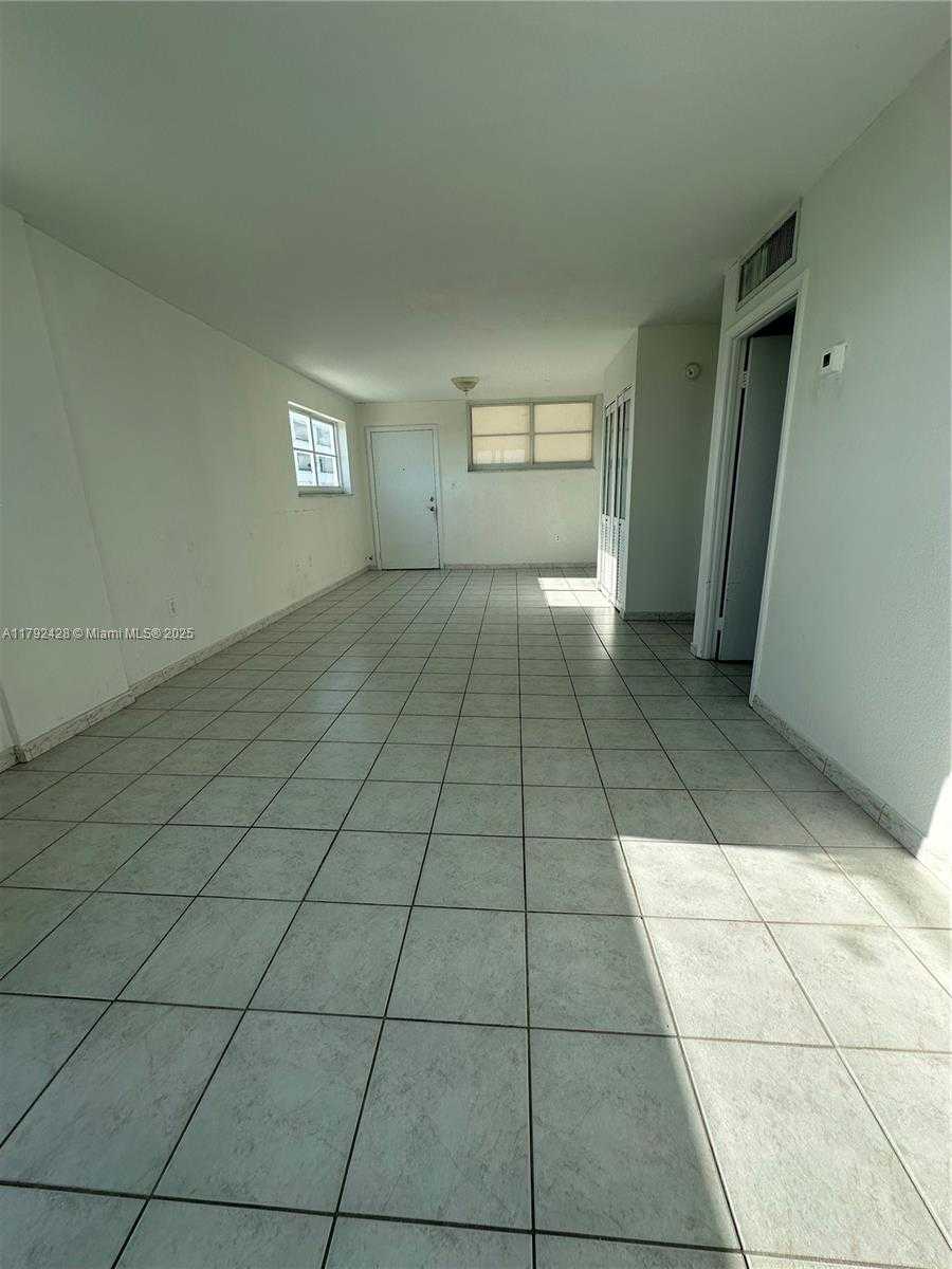 Small Image of 1750 JAMES AVE #10A, Miami Beach Number 14